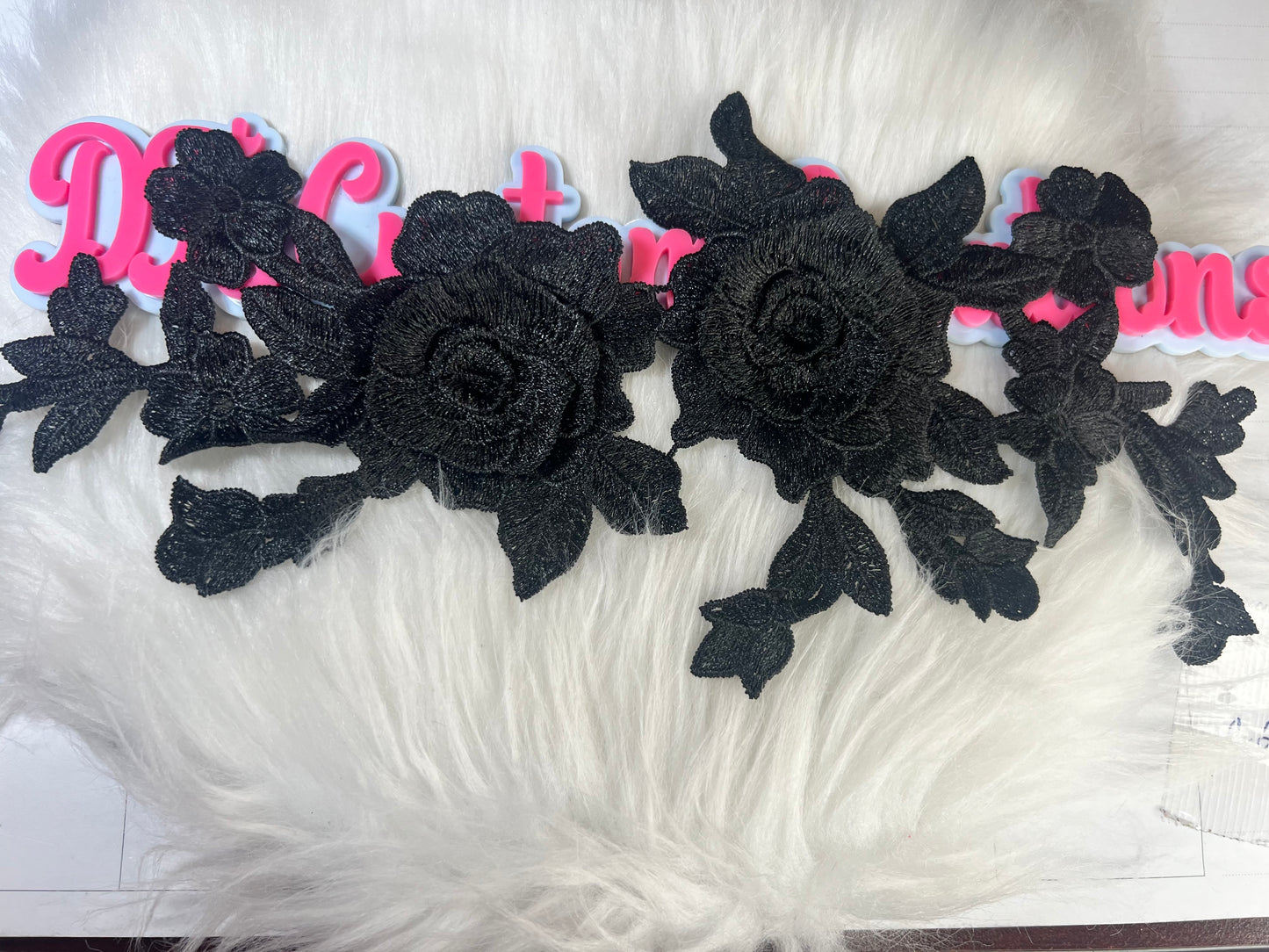 🖤 Black Floral Patch