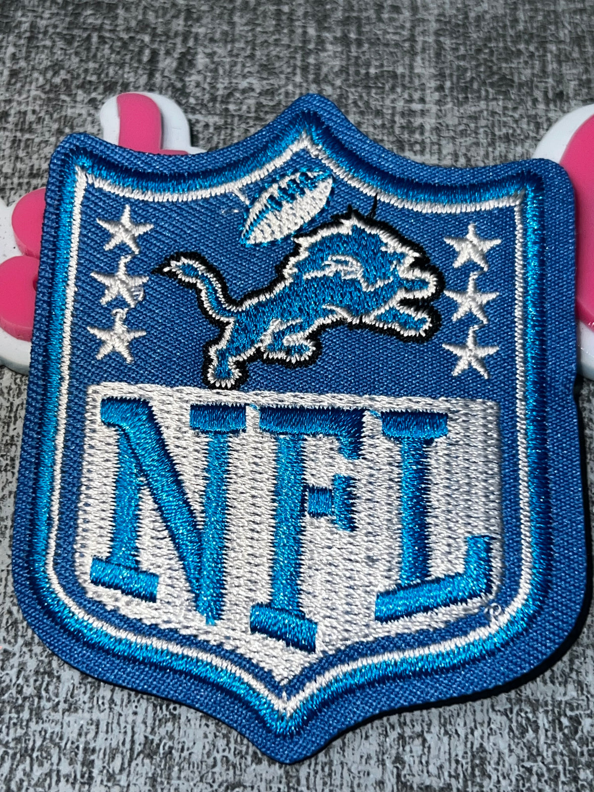 Blue White Lion Shield Embroidered Patch – Animal Graphic Iron On Applique