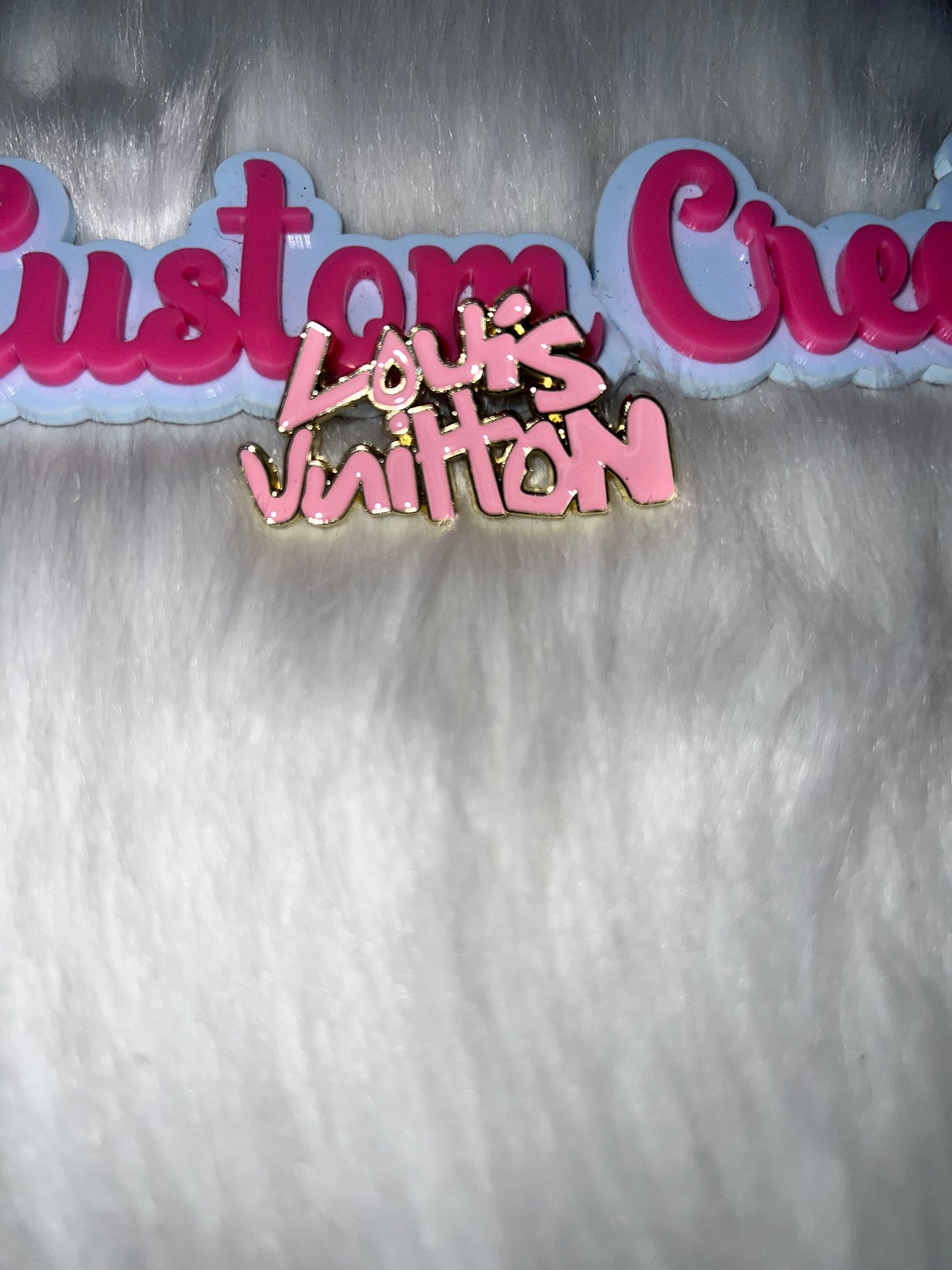 LV Script Pin Brooch – Pink & Gold