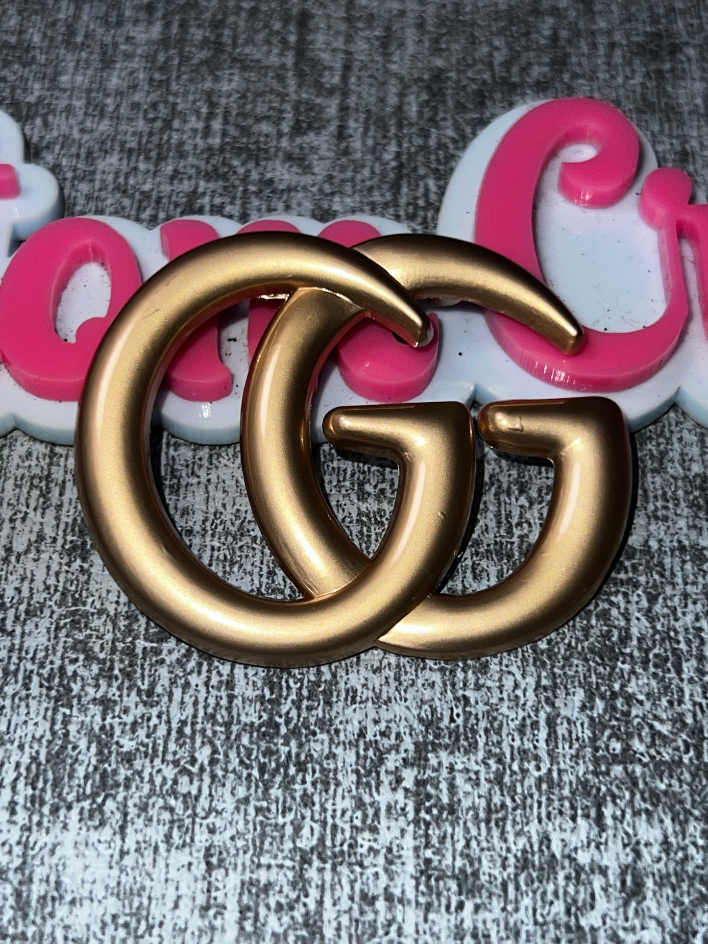 Smooth Double Letter Fashion Brooch – Matte Gold Pin
