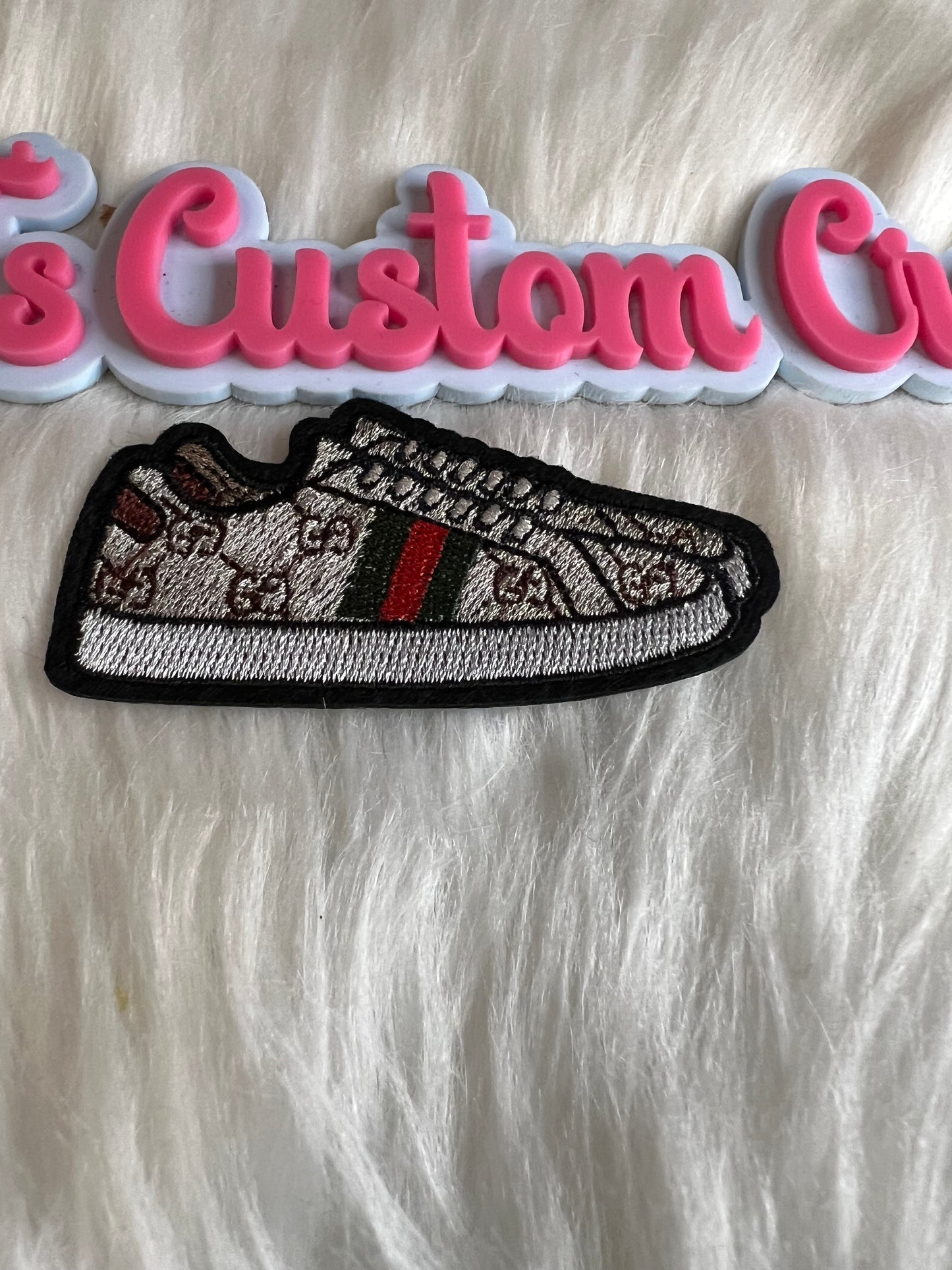 Tan GG low top shoes