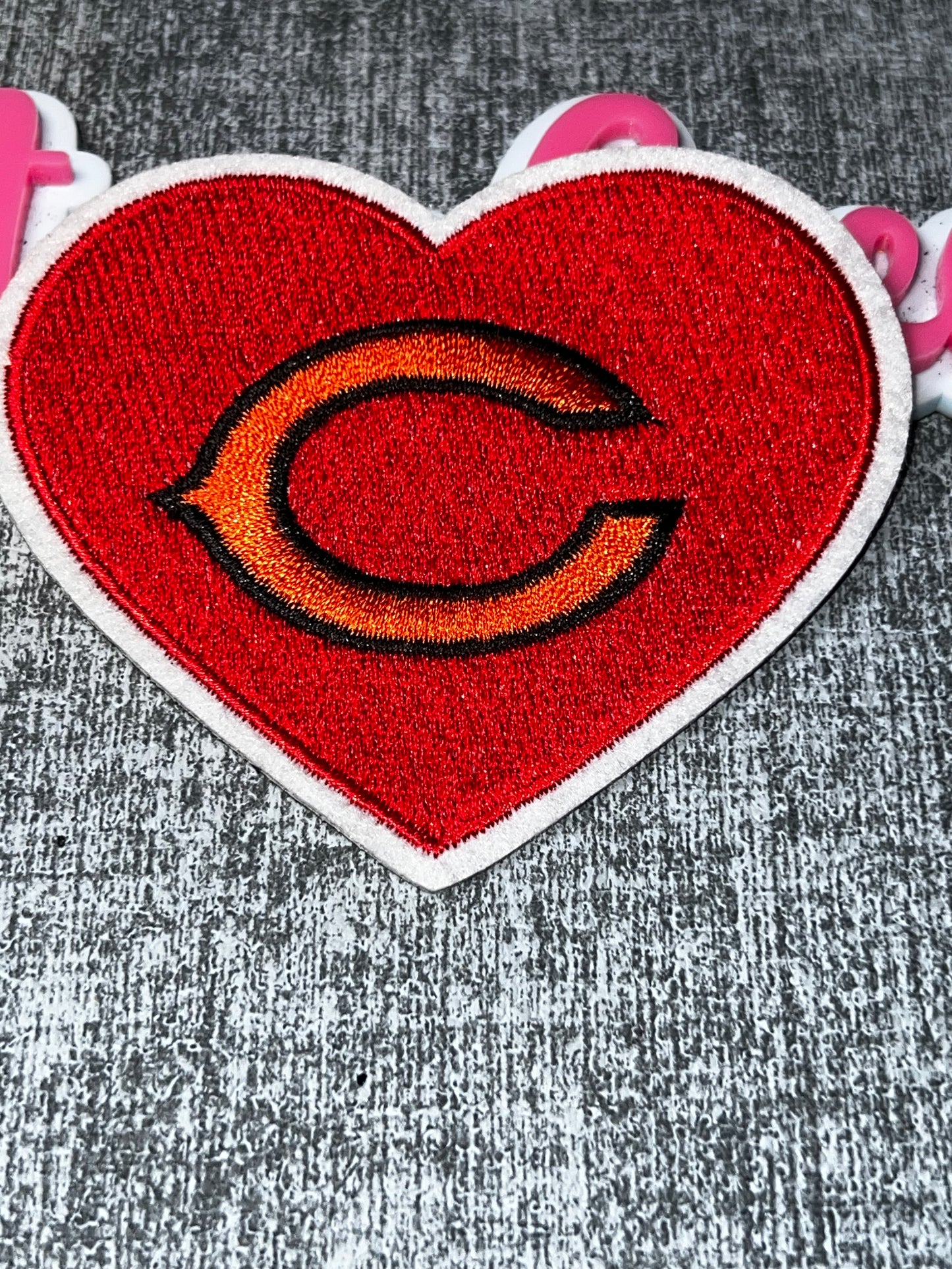 Red Heart Letter Embroidered Iron-On Patch – Embroidered Love Style Appliqué