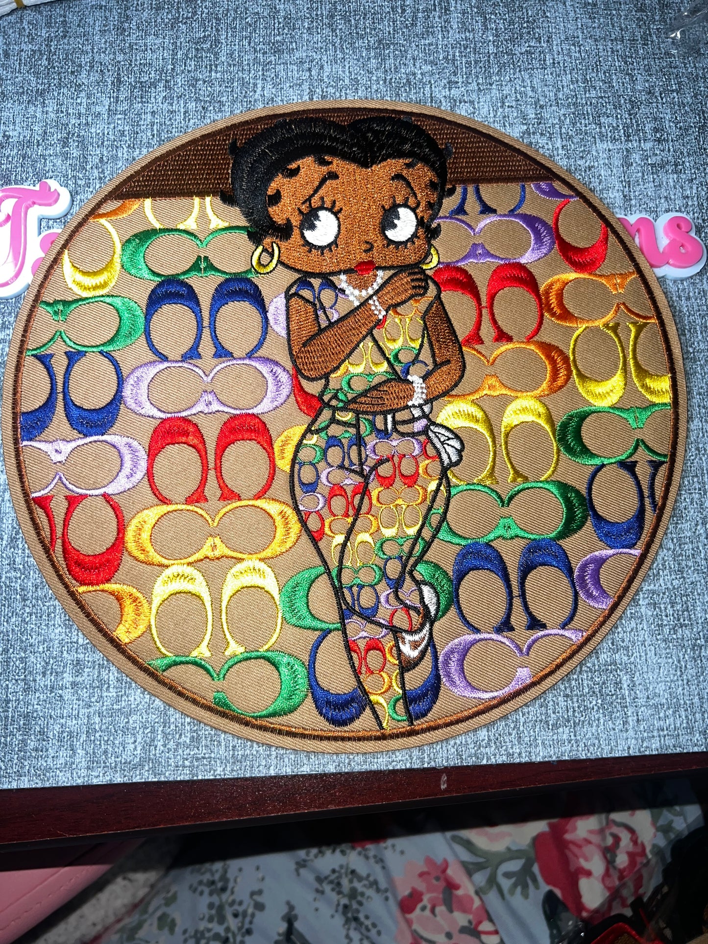 Vintage Fashion Doll Round Embroidered Iron-On Patch – Retro Girl Applique