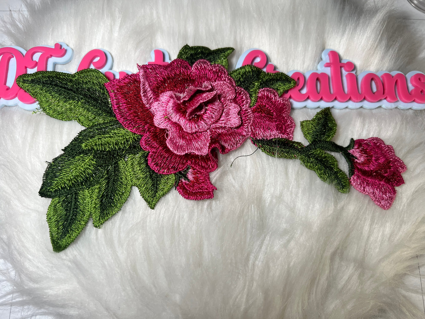 Pink Flower/Floral Embroidery Applique ๐ธ
