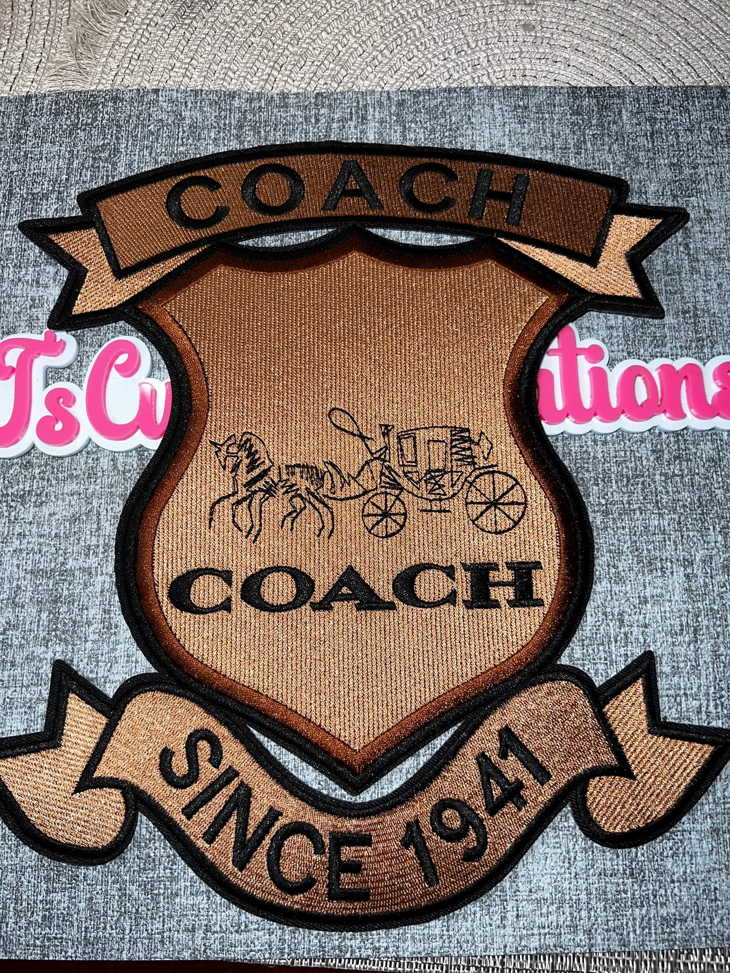 Luxury Carriage Iron-On Patch Brown Tan Embroidered Vintage Carriage Patch Jacket Bag DIY Patch