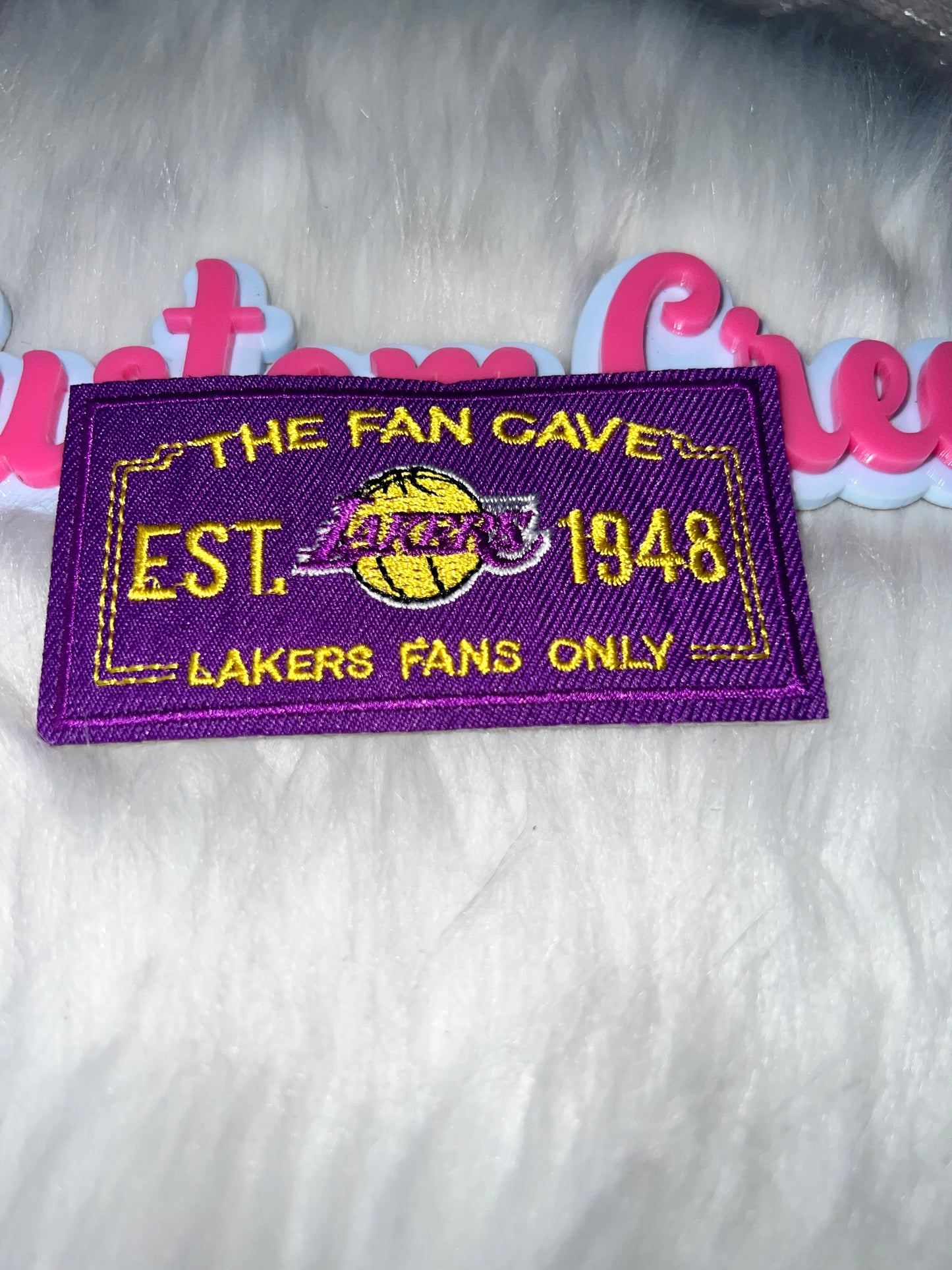 💜💛 Lakers “Fan Cave” Patch (Iron-On) NBA