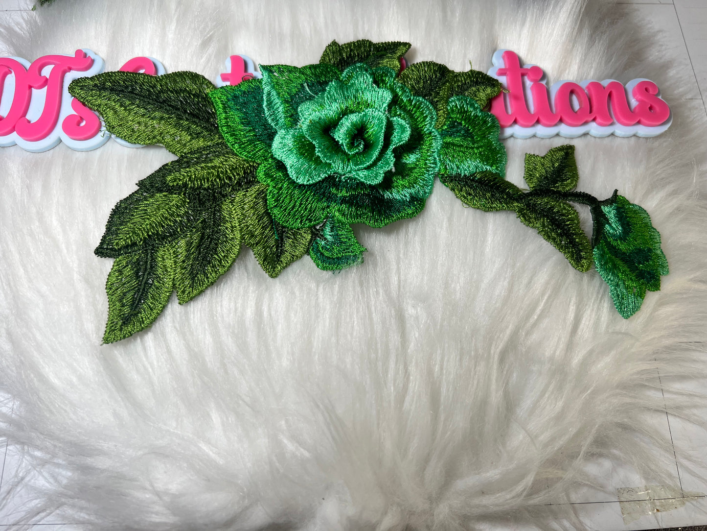 Green Flower/Floral Embroidery Applique ๐ธ