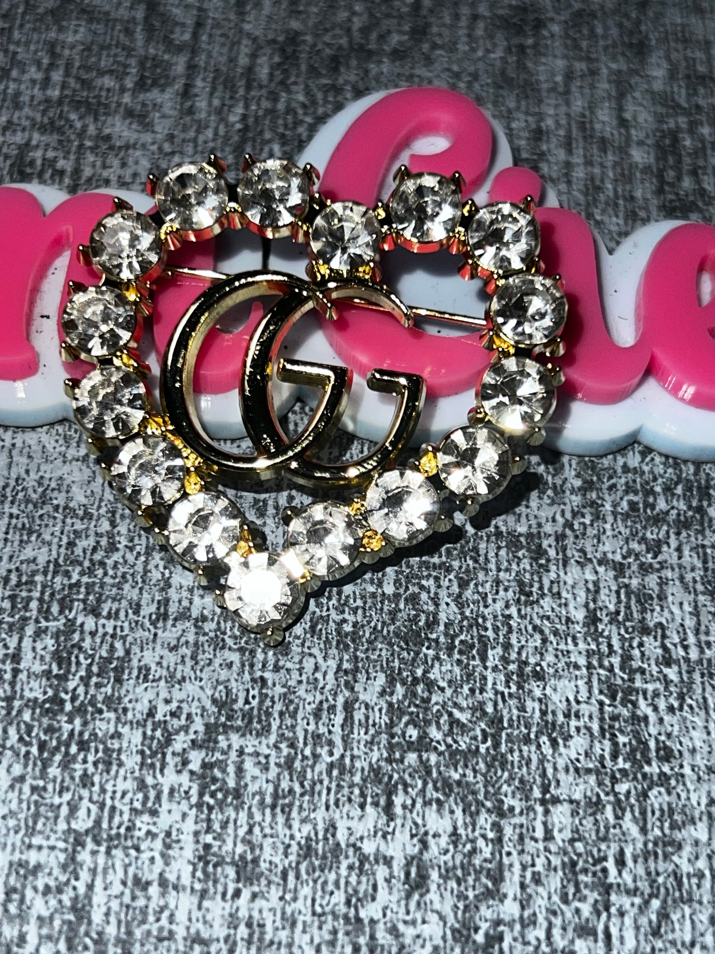 Clear Crystal Heart Rhinestone Brooch – Gold Tone Fashion Pin