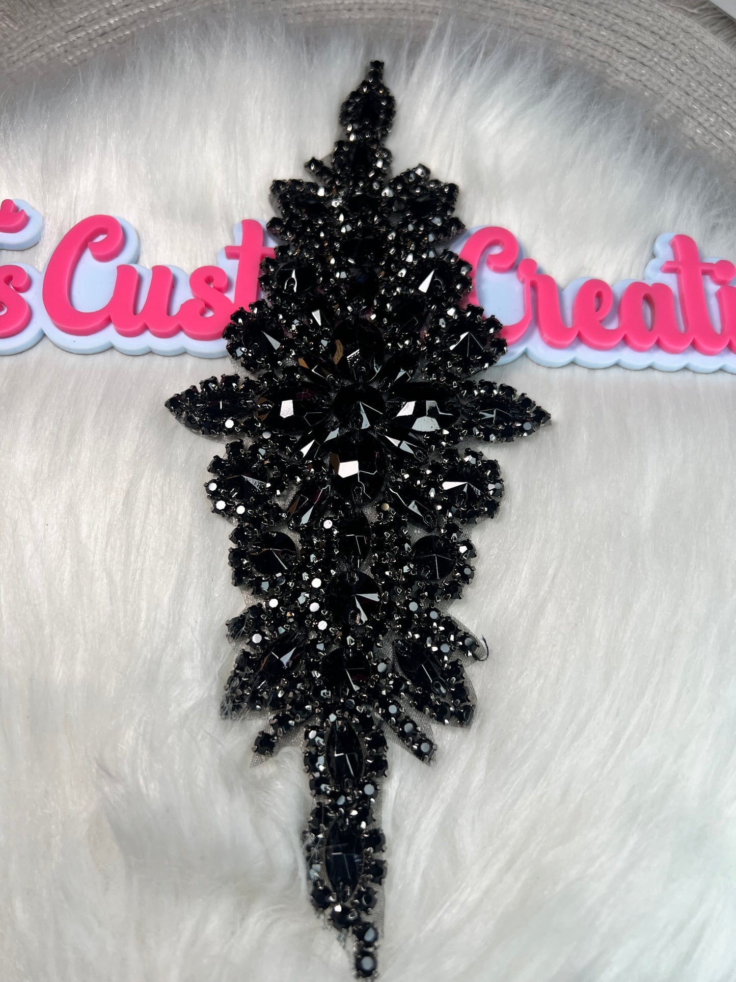 🖤 Black Crystal Appliqué