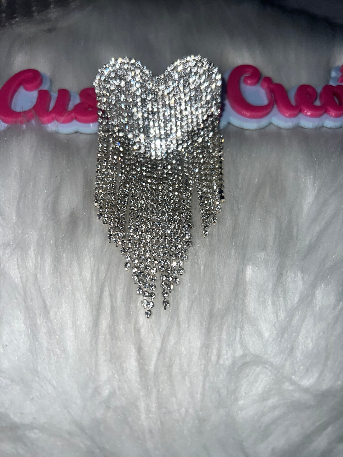 π€π« Silver Rhinestone Drip Heart Brooch Pin