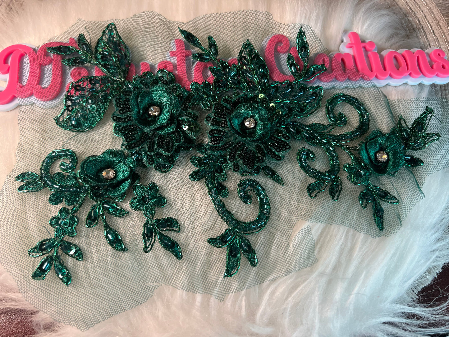 💚🌿 Emerald Green Sequin Floral Appliqué