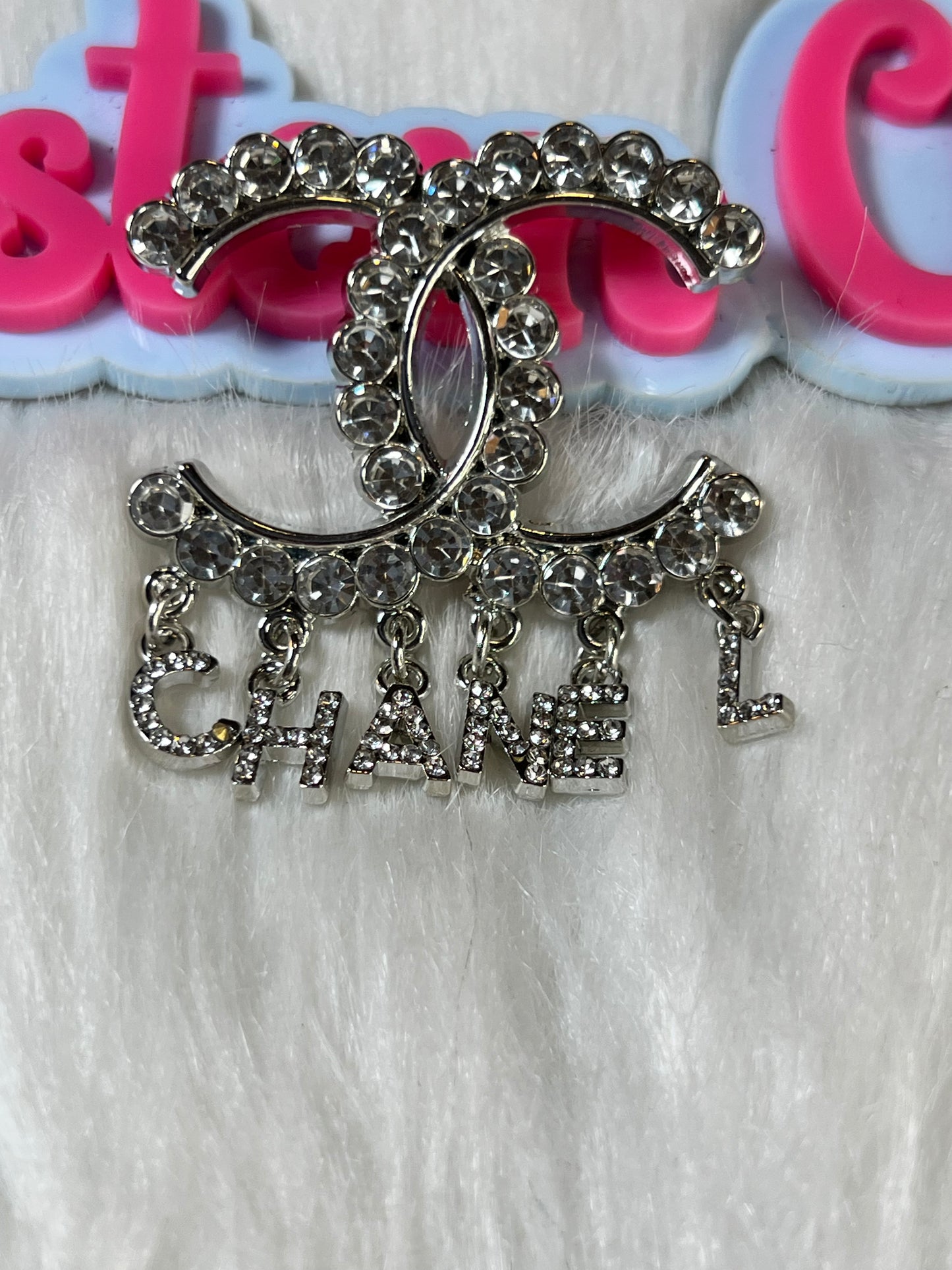 Silver Bling CC brooch w/word