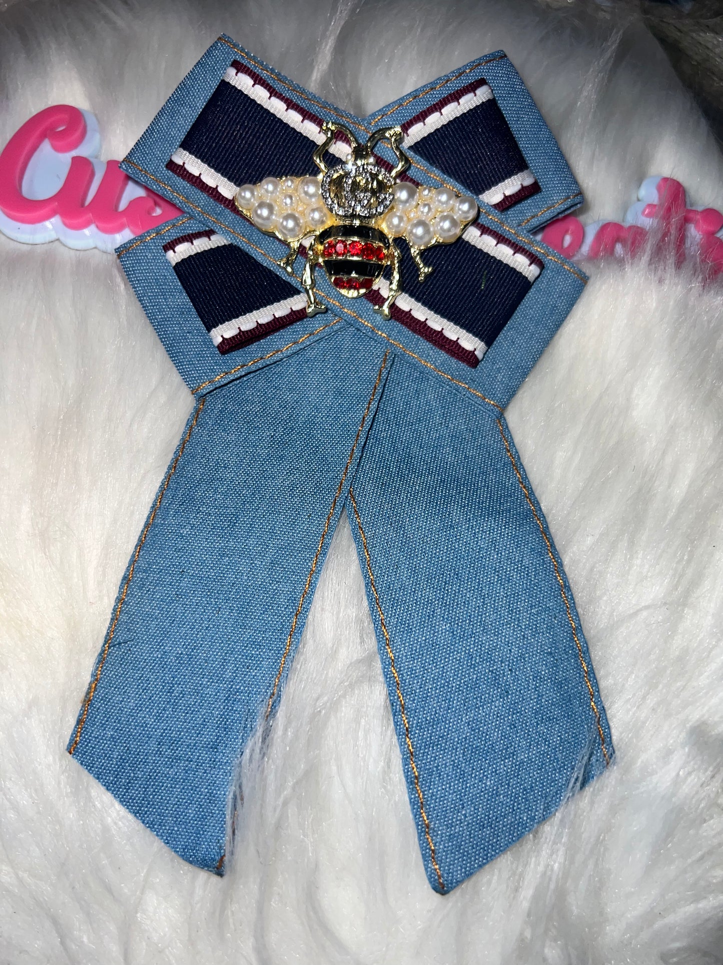 ππ Denim GG & Pearl Bee Designer-Inspired Brooch Pin