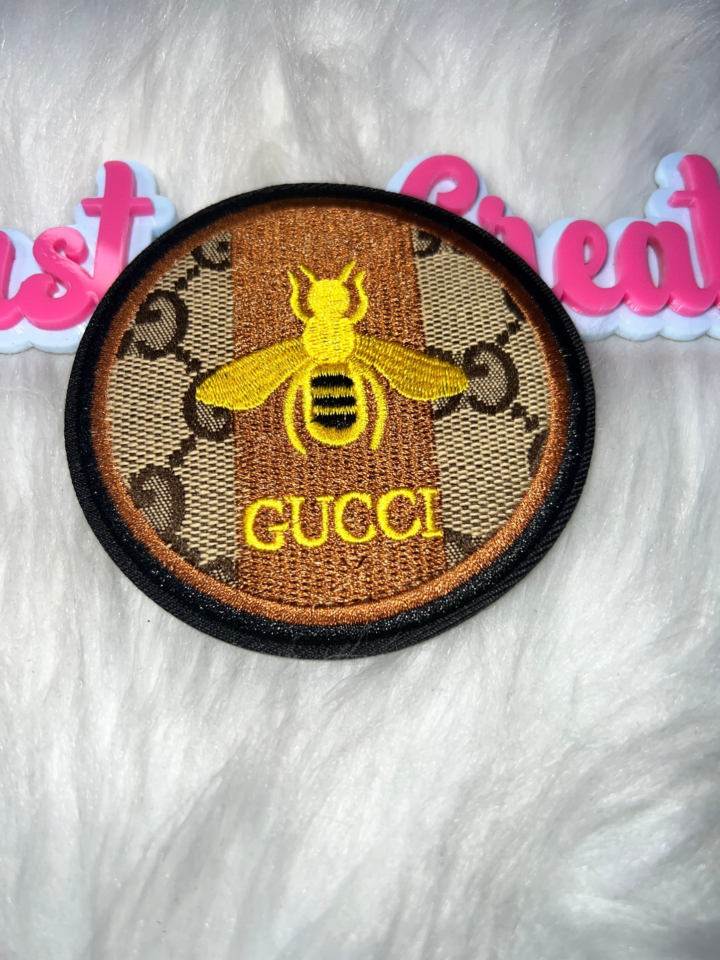 🐝 Vintage Bee Stripe Round Patch (Iron-On)