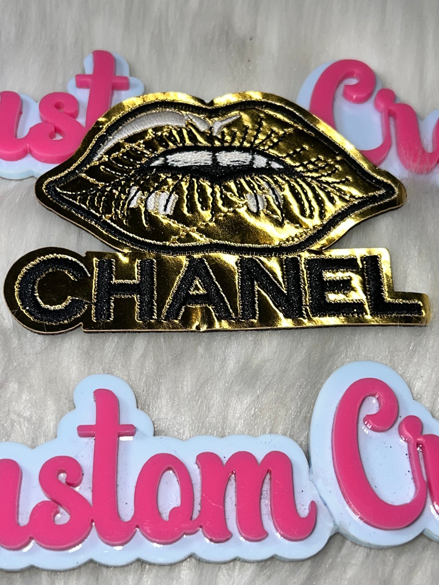 Metallic Gold Lips Glam Patch – Iron On