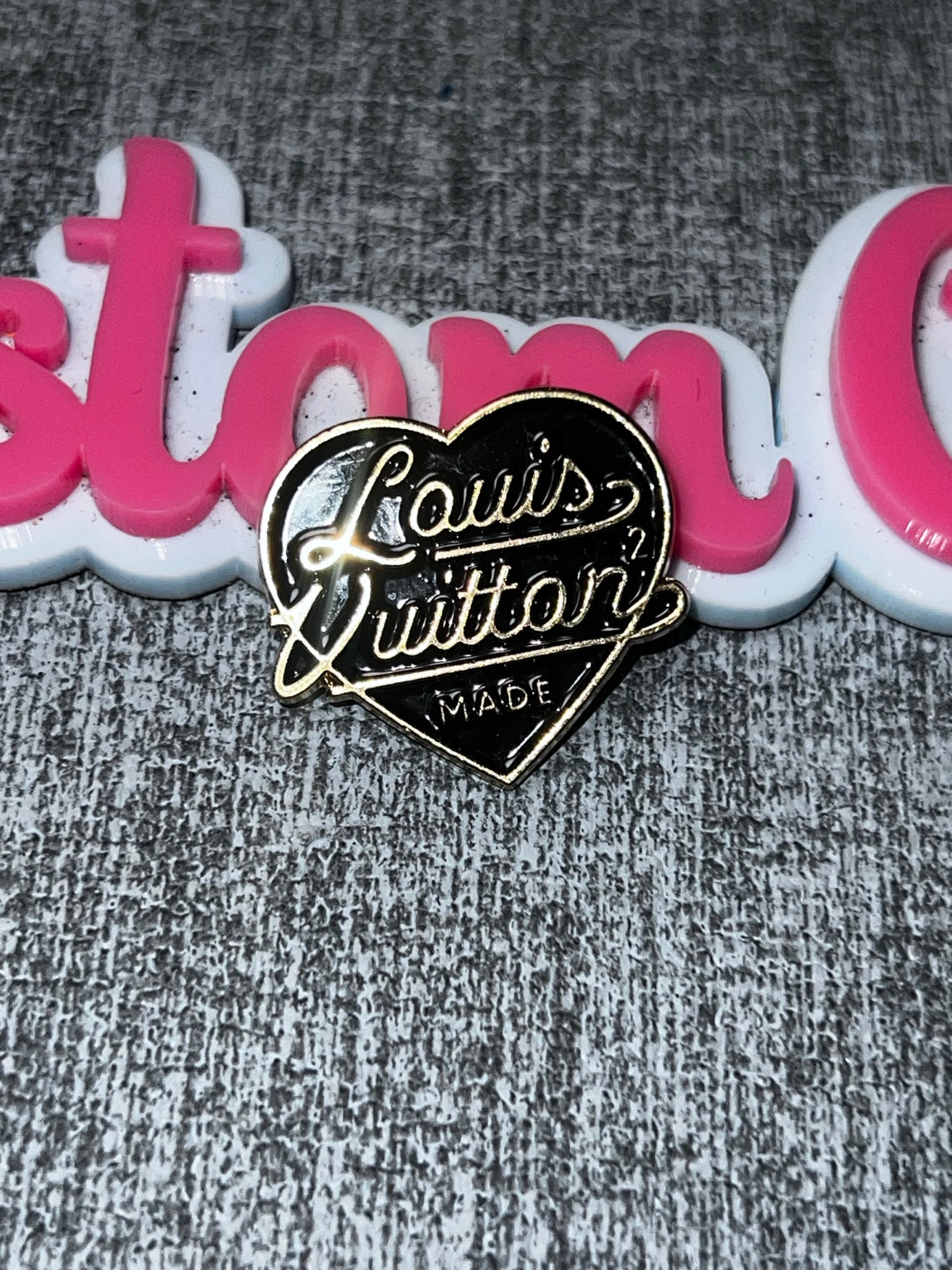 Black Gold Heart Lettering Flat Back Charm – Fashion DIY Embellishment
