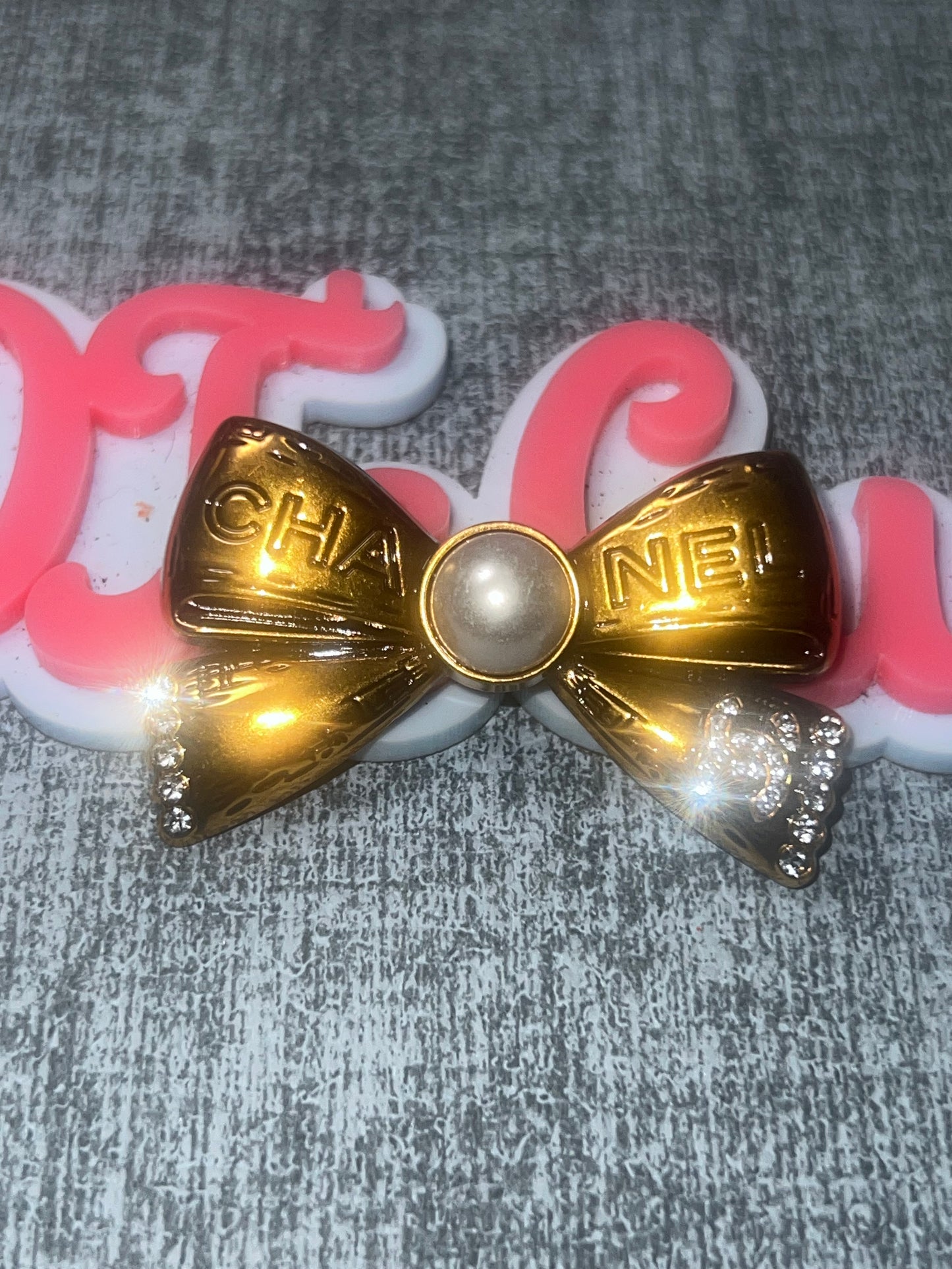 Gold Pearl Bow Rhinestone Brooch Pin – Elegant Statement Fashion Jewelry