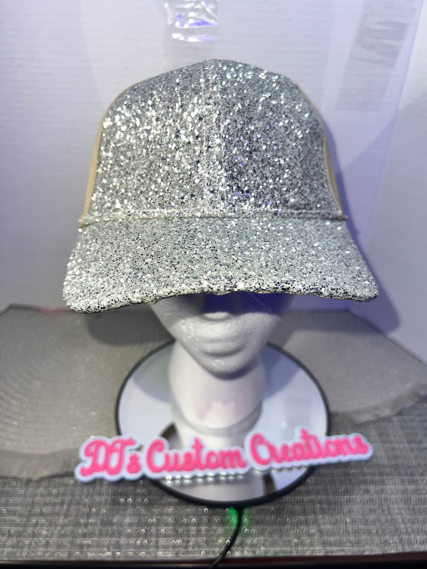 Silver Crystal Glitter (Tan Hat)