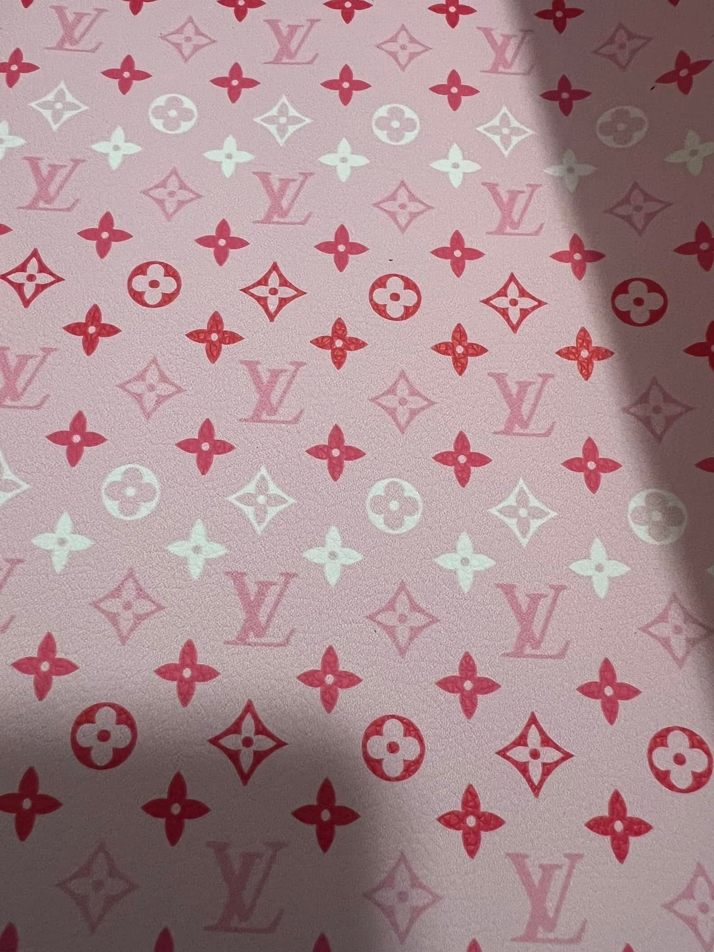 Pink sheet White LV