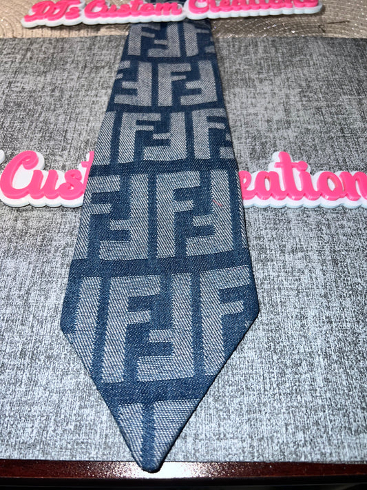 Medium Blue Geometric Necktie – Luxe Pattern Statement Tie
