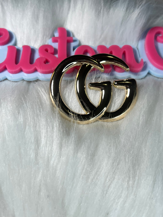 ✨ Gold GG Classic Brooch