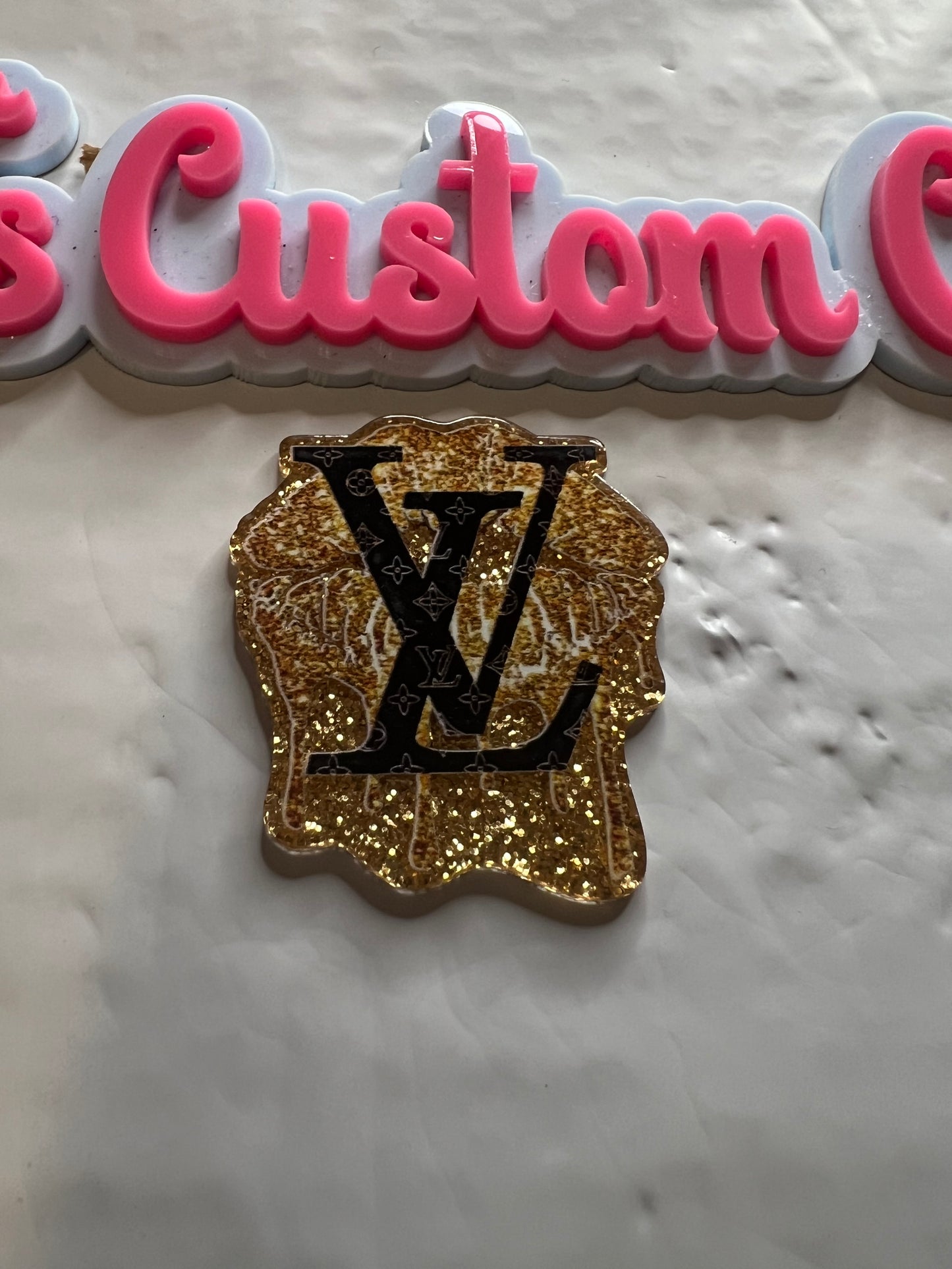 Gold Glitter Black LV