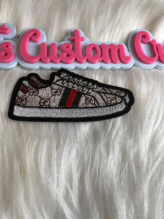 Tan GG low top shoes