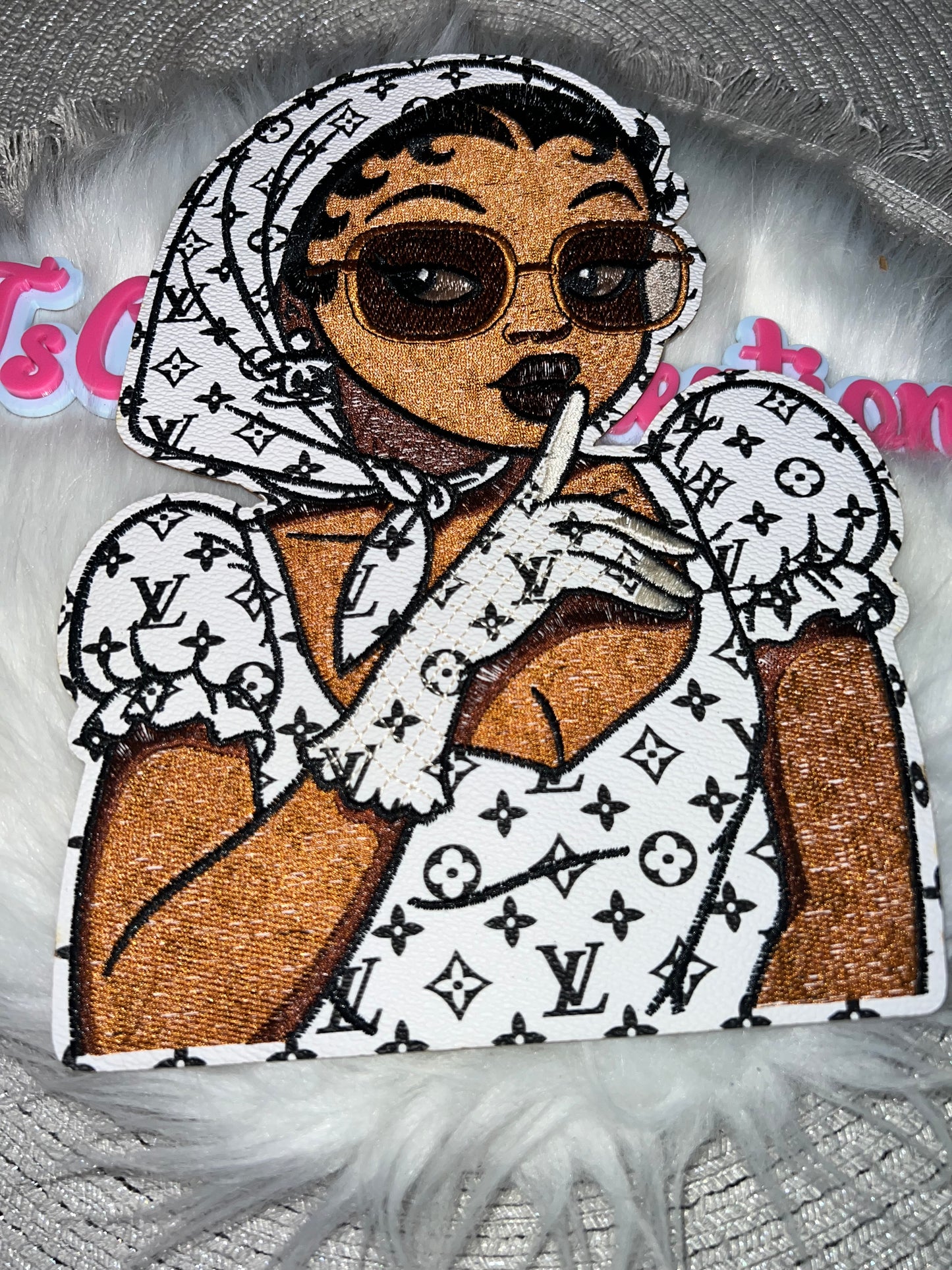 😎 LV  Headscarf Lady Patch