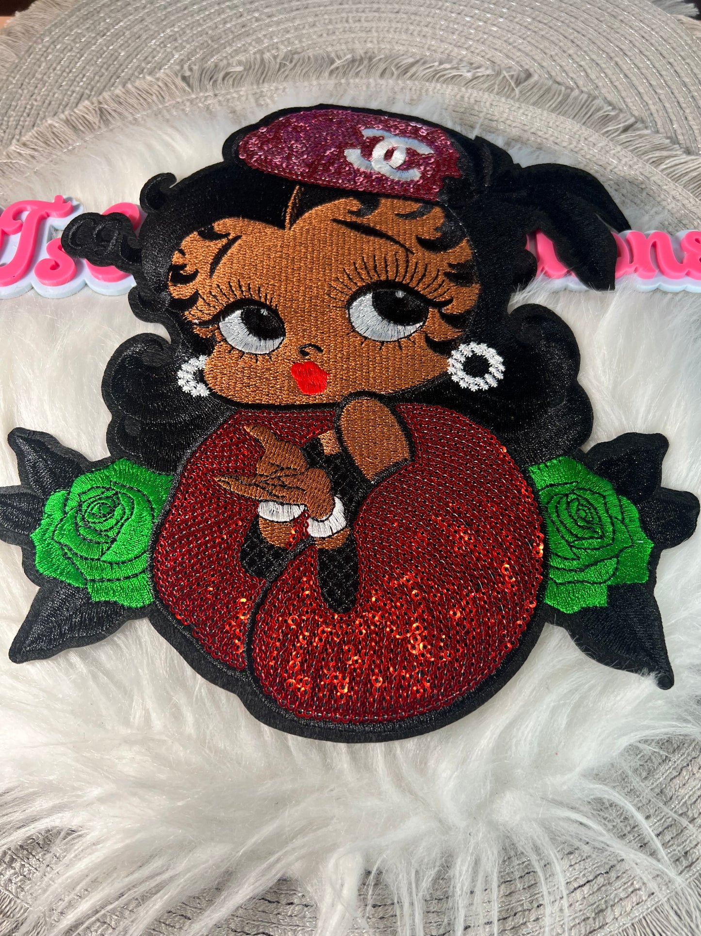 💋 Red Sequin Diva Betty CCwith Green Roses Patch