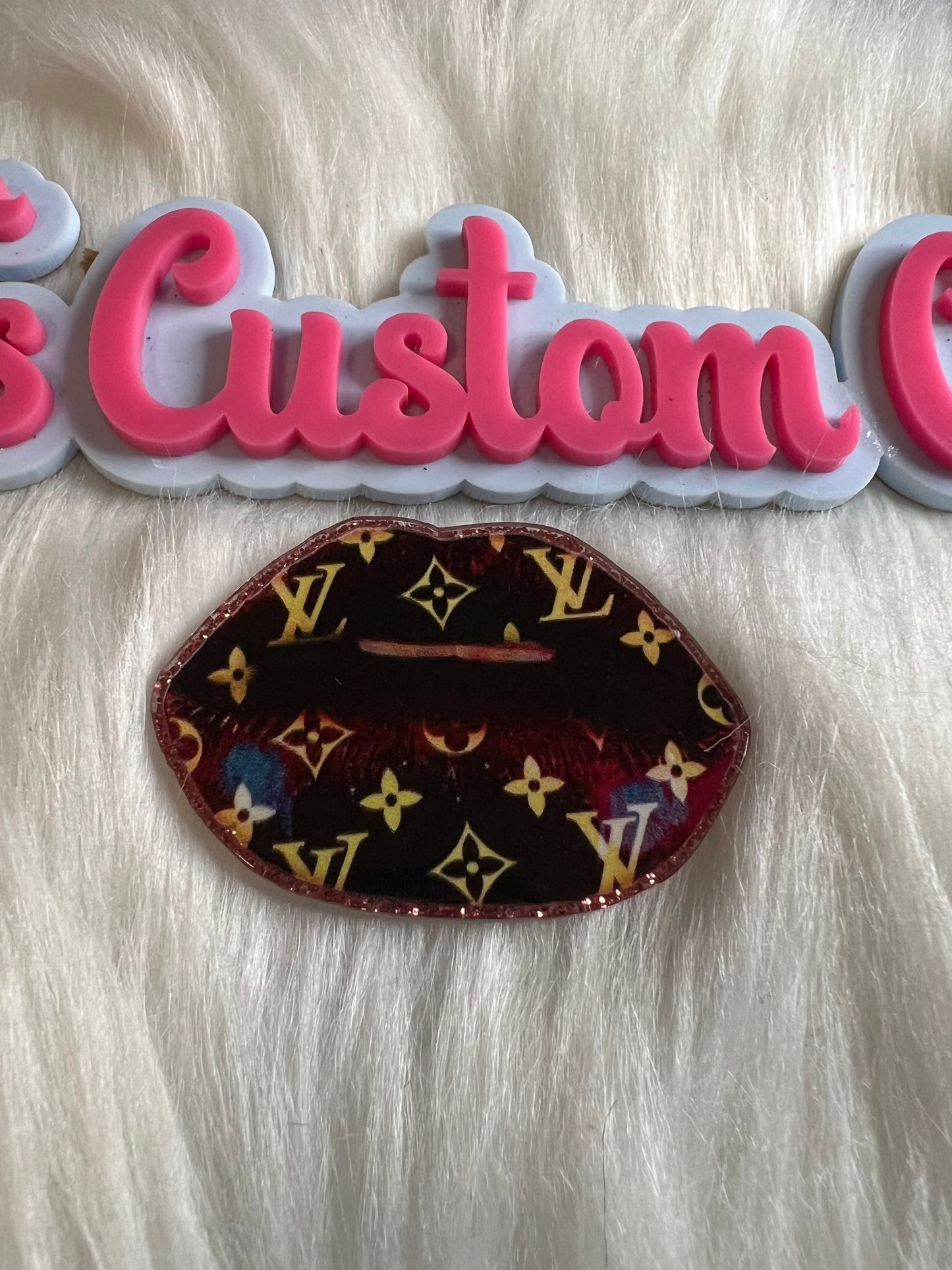 LV Lips