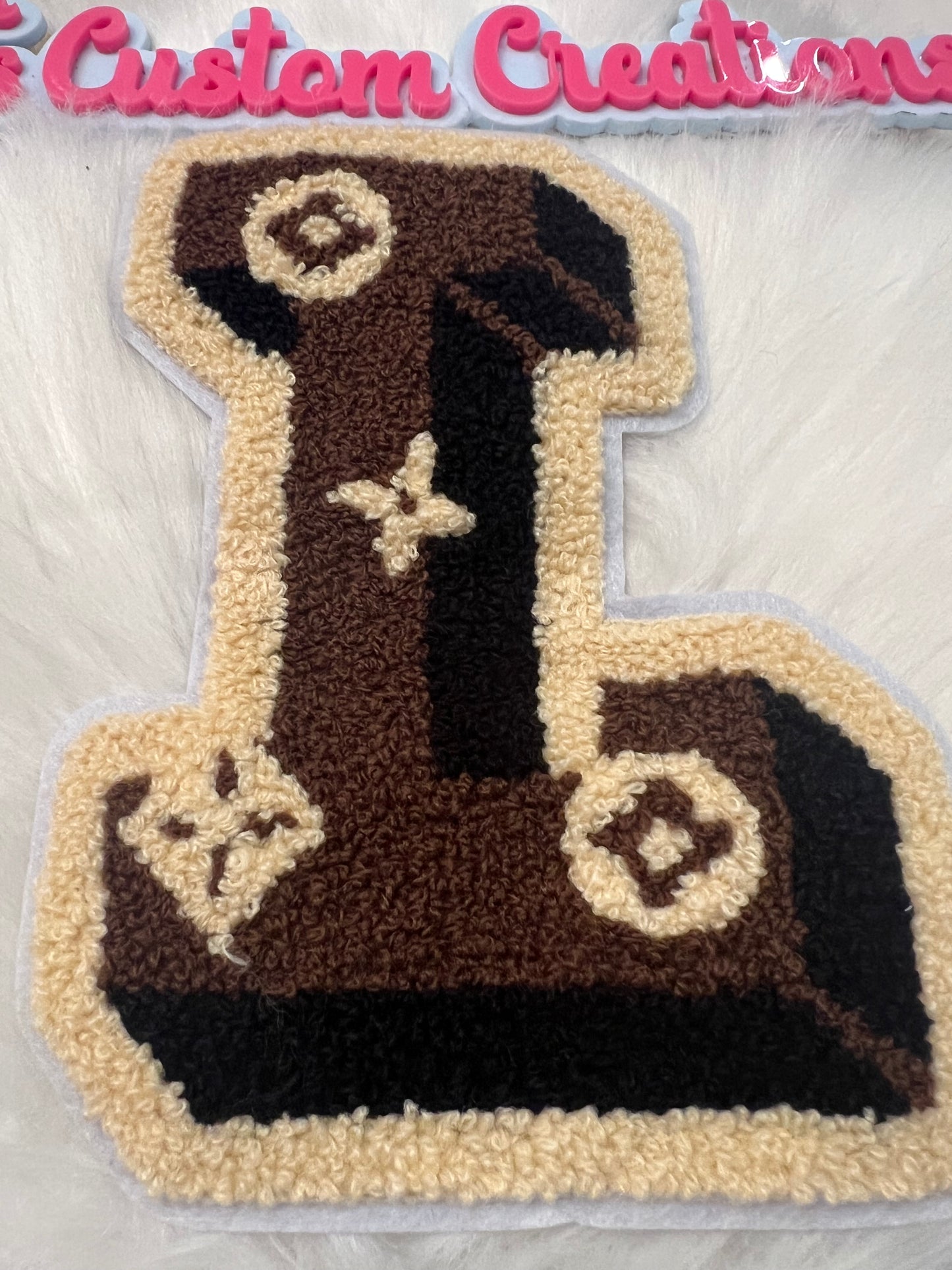 Brown Fluffy L&V trim in tan