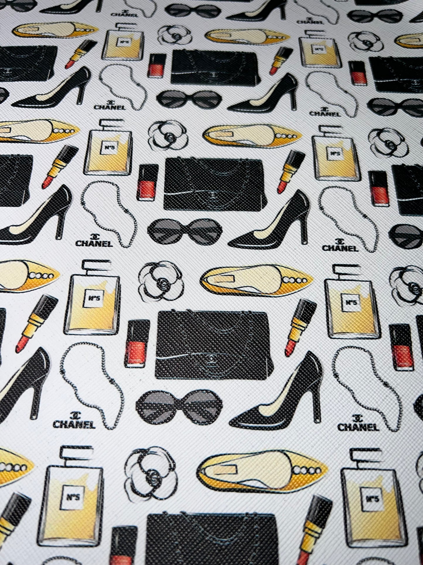 Classic Fashion Accessories Faux Leather Sheet – 9x12