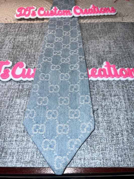 Light Blue Geometric Necktie – Luxe Statement Tie