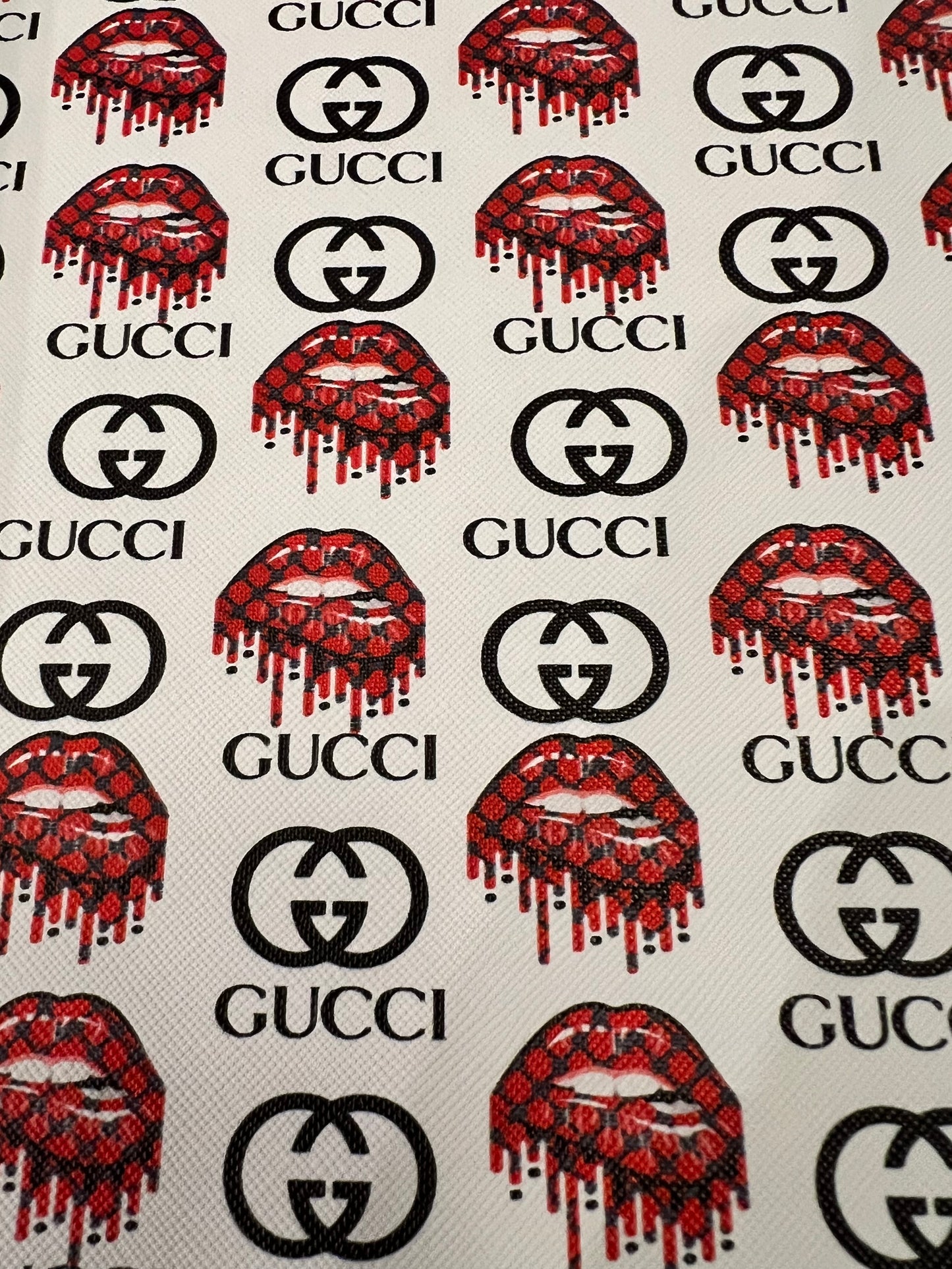 White Red Lip GG