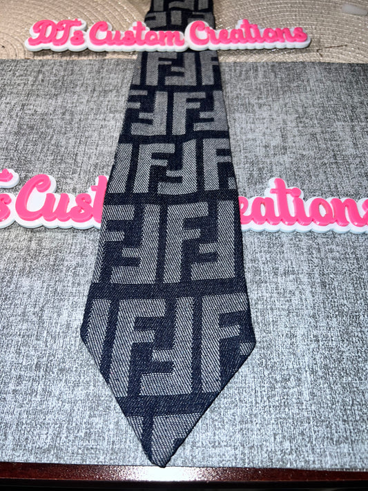 Navy & Silver Geometric Necktie – Premium Statement Tie
