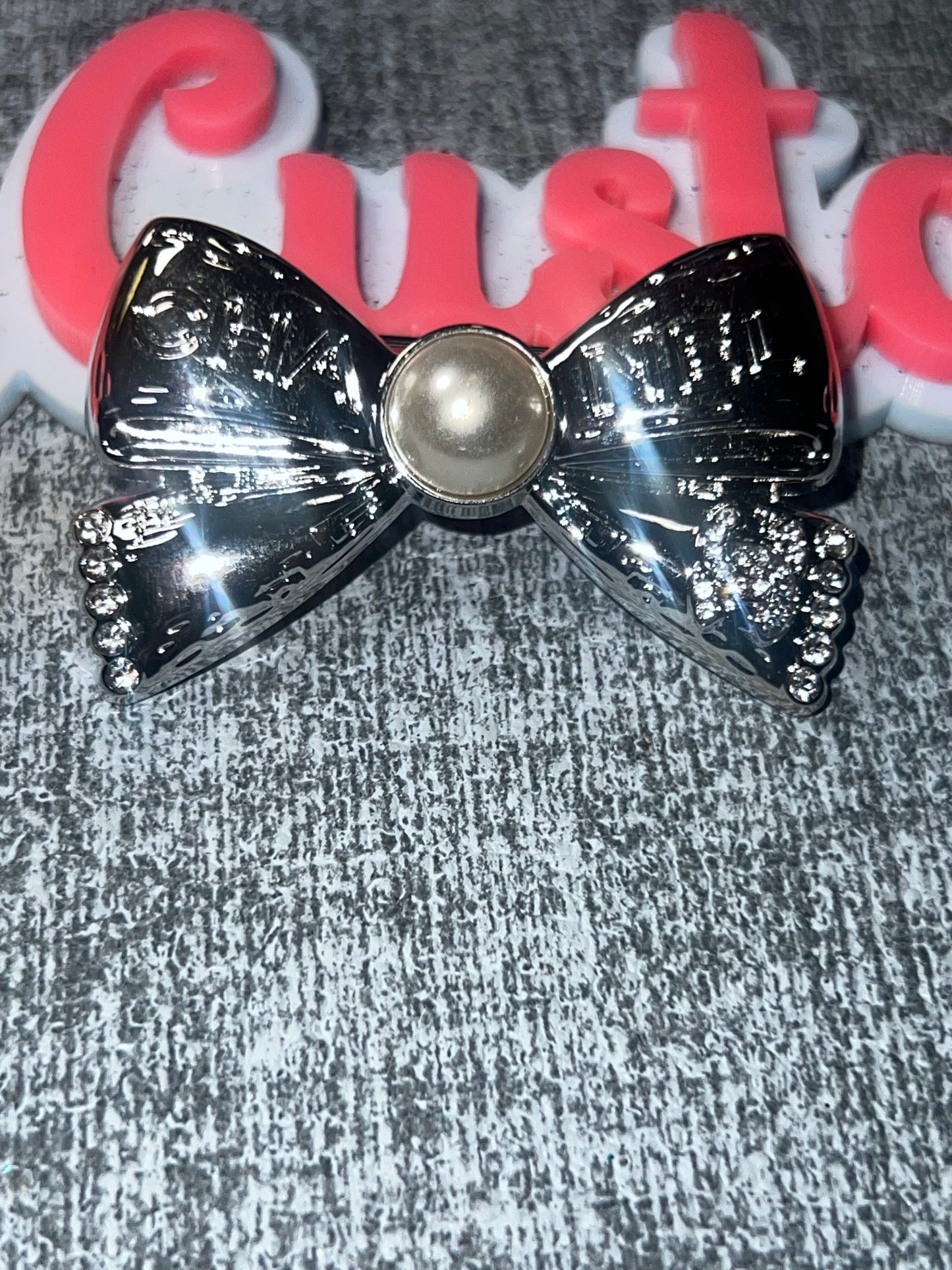 Silver Pearl Bow Rhinestone Brooch Pin – Elegant Statement Fashion Jewelry