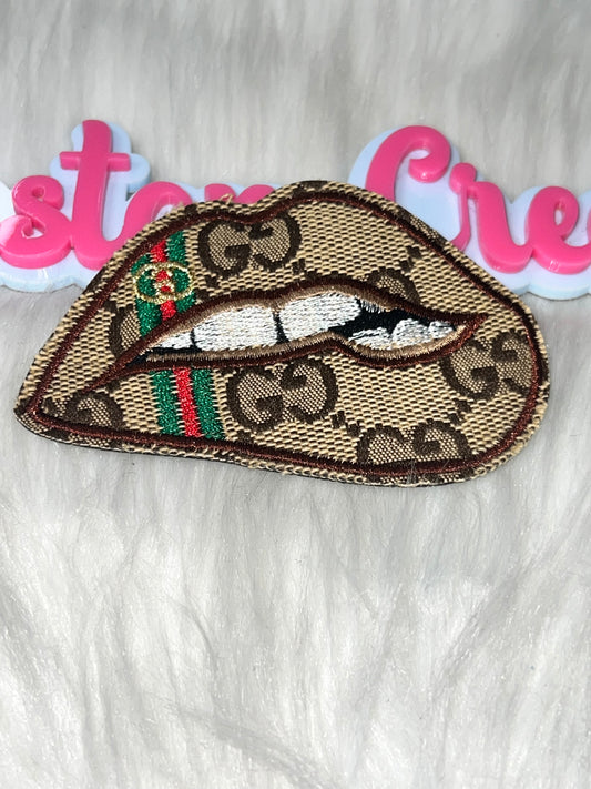 Fashion Lips Embroidered Patch w/out trim
