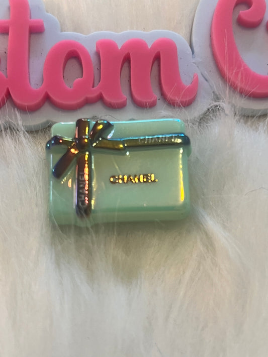 CC Mint Green Giftbox Focal