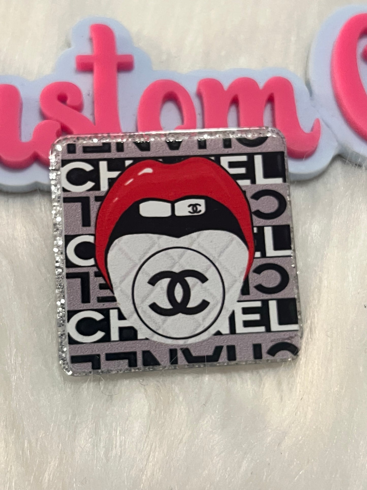 Black White Tongue CC