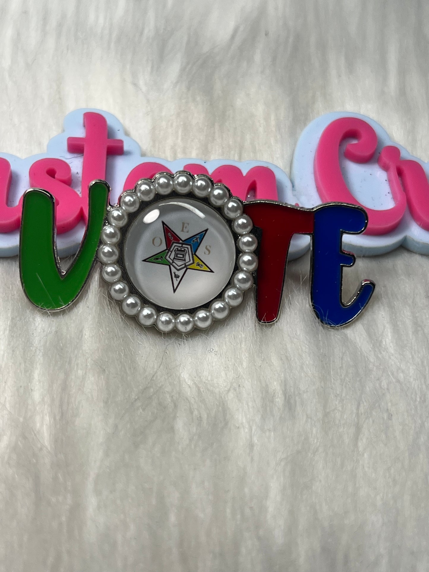 ✨ Pearl & Crystal Letter “VOTE” Pin Brooch OES
