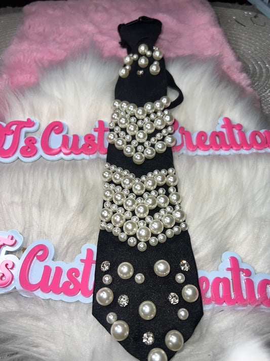 Pearl Couture Statement Tie