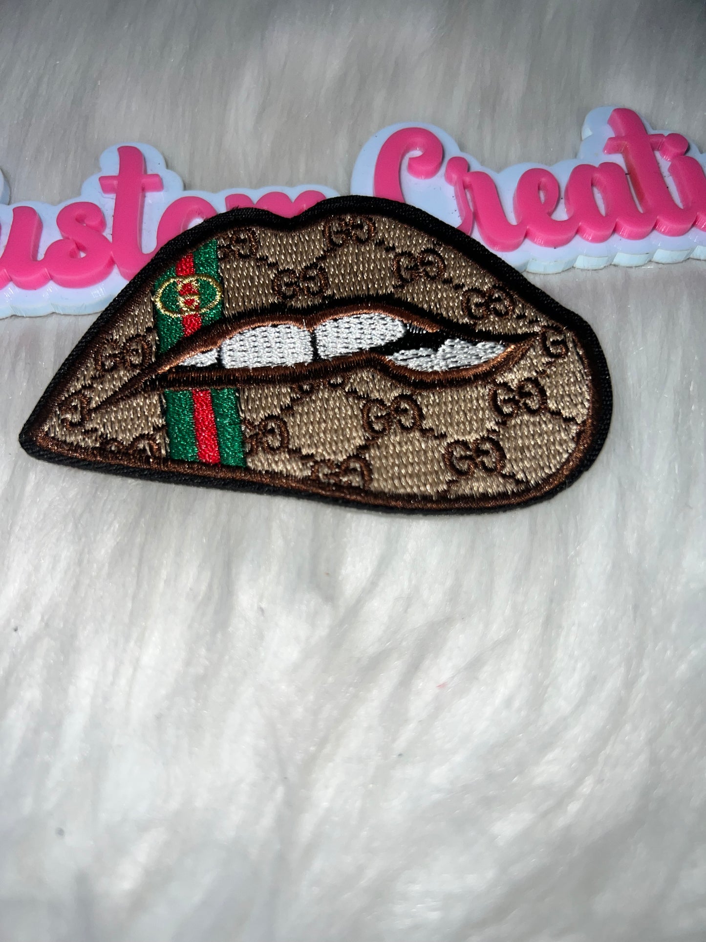 GG Lips Patch (Brown/Tan)