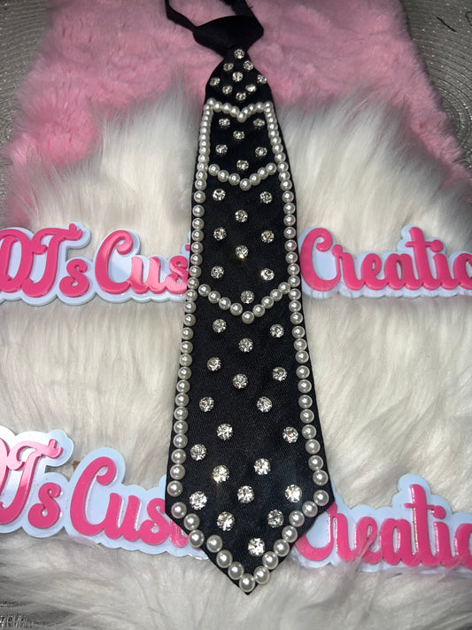 Crystal & Pearl Glam Tie