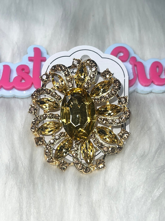 ✨ Crystal Flower Pin Brooch Gold
