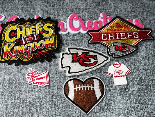 Red Fan Embroidered Patch Bundle