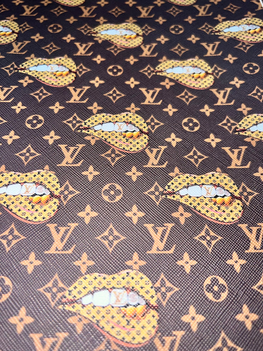 Gold Lips Fashion Faux Leather Sheet – 9x12