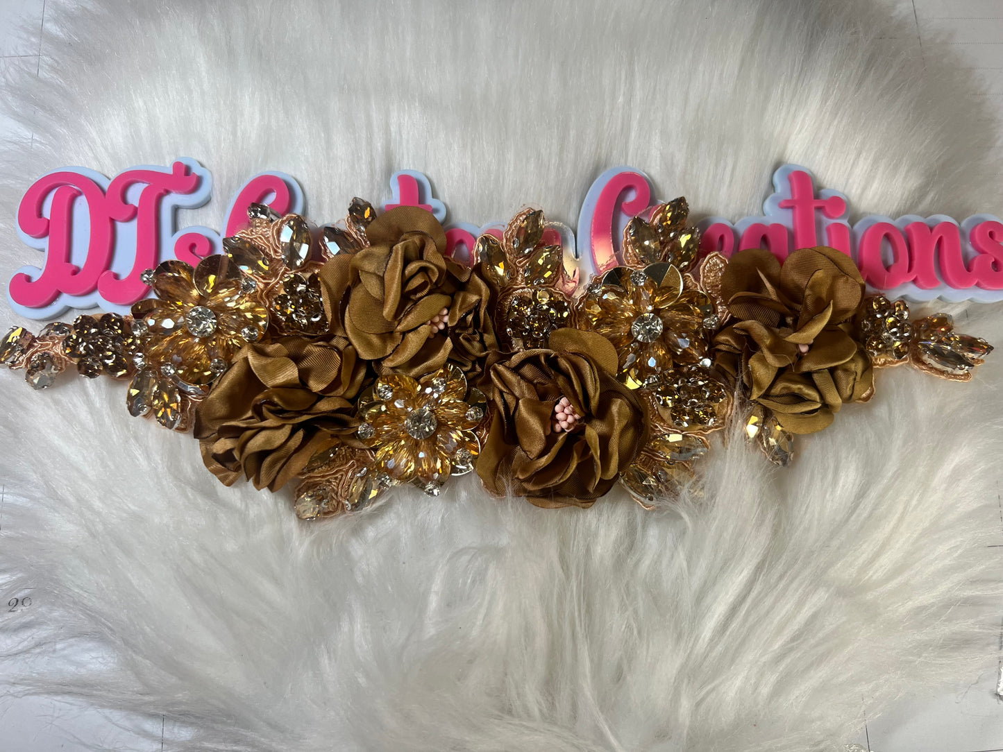 🪙 Gold Bronze 3D Floral Appliqué