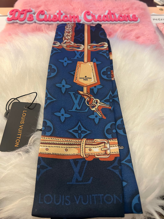 Luxe Chain Print Ribbon Twilly Scarf – Navy