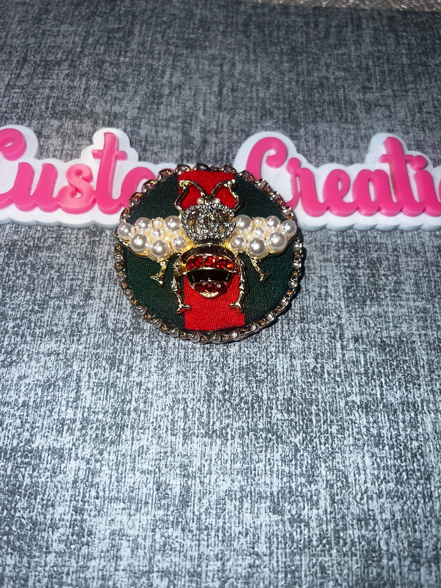 Luxe Pearl Bee Brooch Pin – Rhinestone Statement Fashion Pin