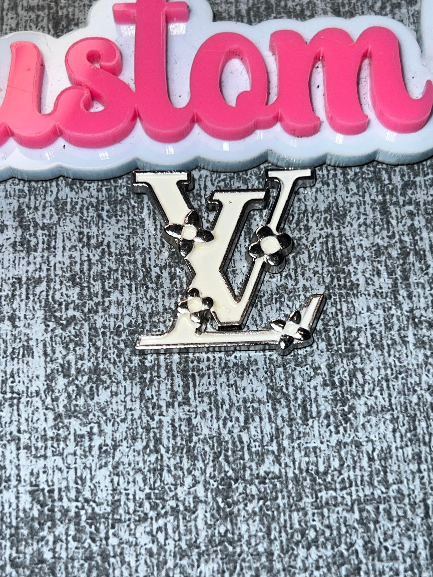 White Floral Letter Luxe Flat Back Metal Charm – Chic DIY Embellishment